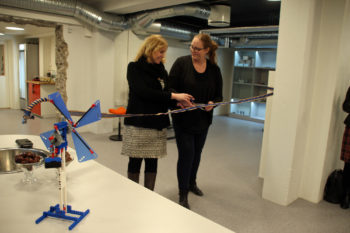 Offisielt åpnet: Ordfører i Eidskog, Kamilla Thue, og Lise Selnes, leder av Glåmdal Regionråd, foretok den offisielle åpningen av Newton-rommet og energisenteret på Magnor 20. desember.